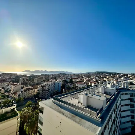 2 Bedroom Sea View Gallia Centre Parking Apartment Cannes