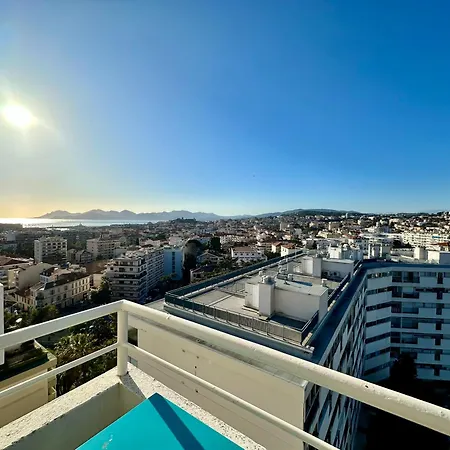 Apartment 2 Bedroom Sea View Gallia Centre Parking Cannes
